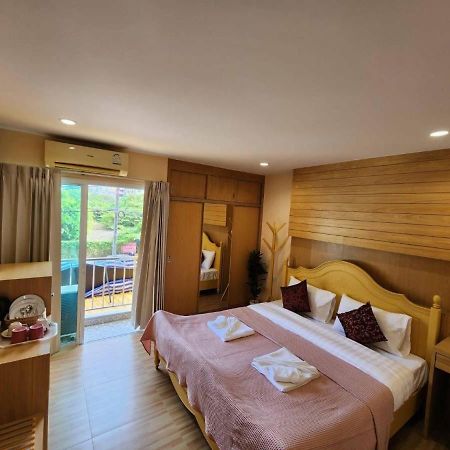 Alaita Hostel Patong Εξωτερικό φωτογραφία