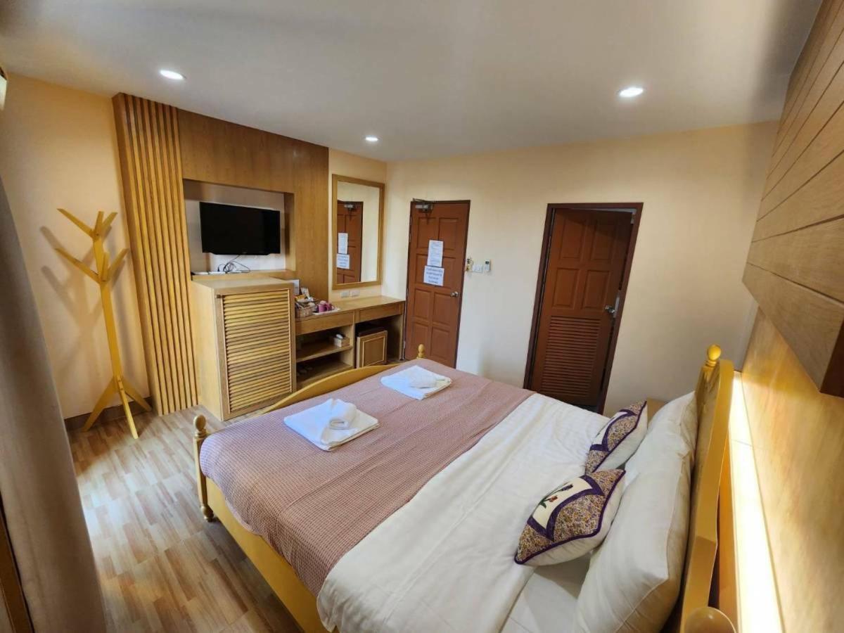 Alaita Hostel Patong Εξωτερικό φωτογραφία