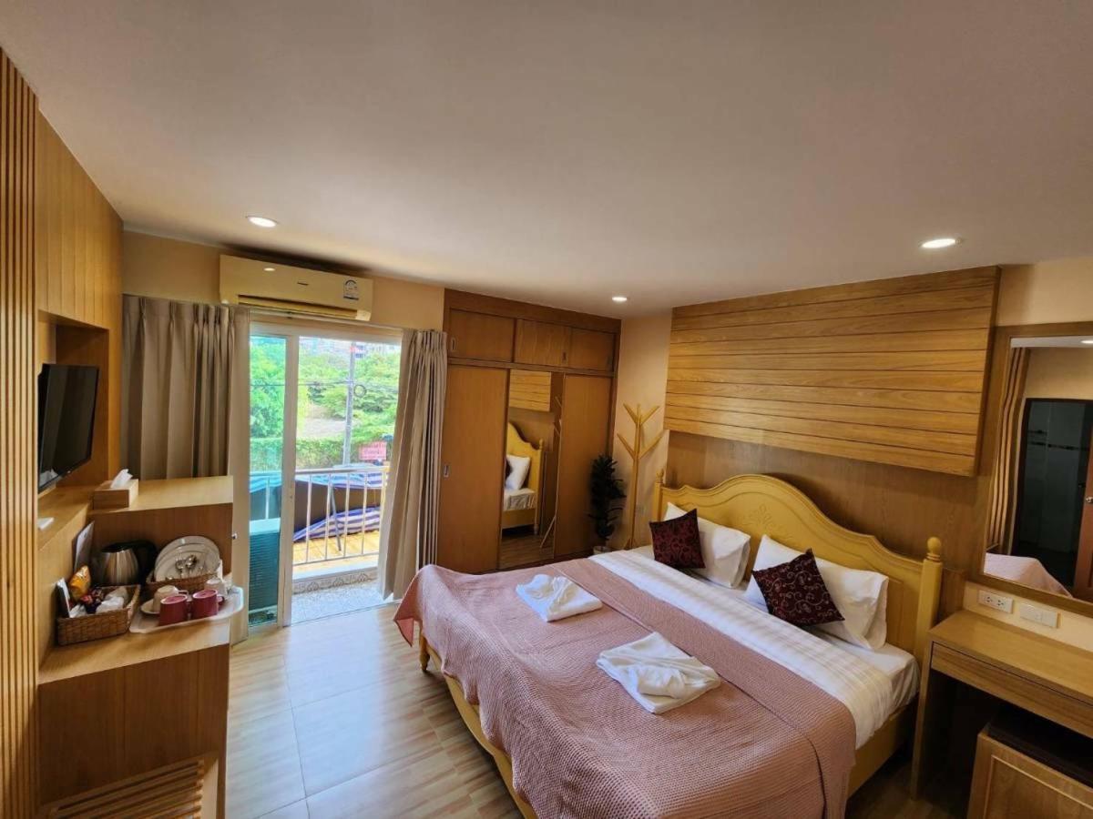 Alaita Hostel Patong Εξωτερικό φωτογραφία